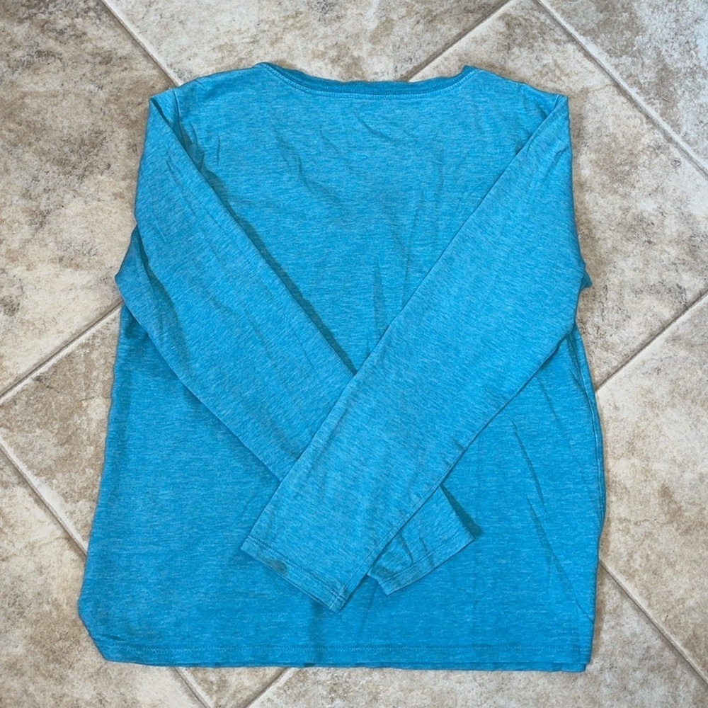 Nike Lot of Workout/gym/running clothes.  Pullover, shorts, tank top, tee shirt‎ - Picture 14 of 14
